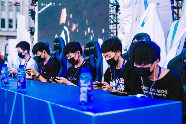 尝试了更多 尝试了更多