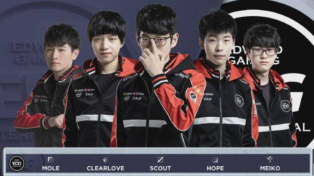 据德天空报 据德天空报